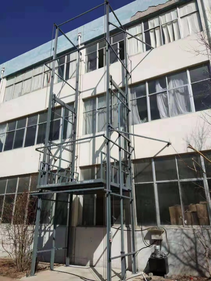 马鞍山室外贴墙货梯